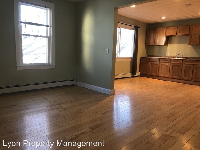 Building Photo - 414 Rathbun St