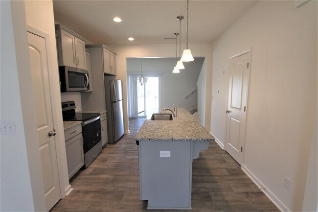 Building Photo - BEAUTIFUL 2 Bedroom Townhome in Cox Mill D...