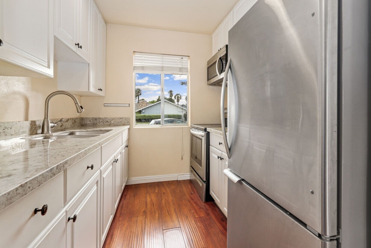 Foto del edificio - 400 N