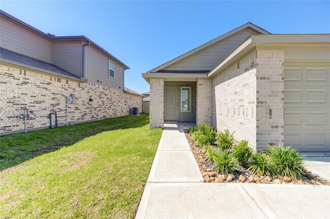 Foto del edificio - 5455 Portwood Acres Dr