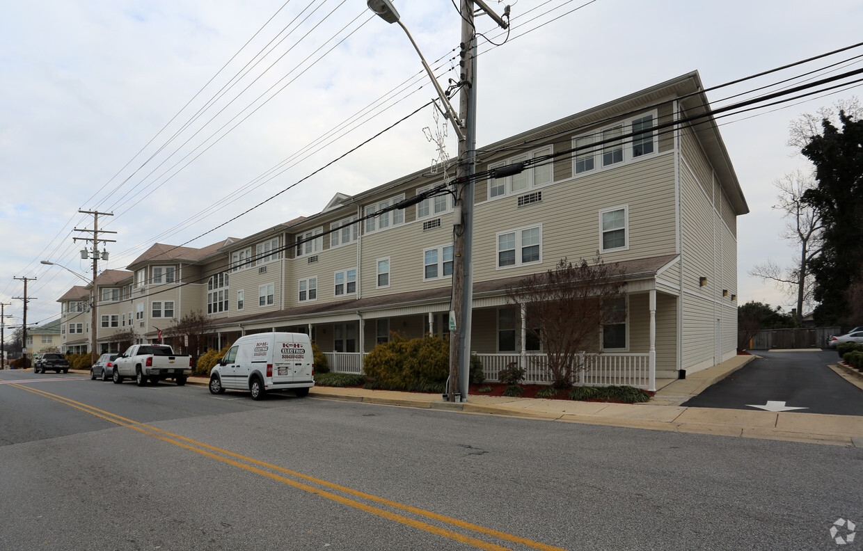 Foto del edificio - Town Center Apartments