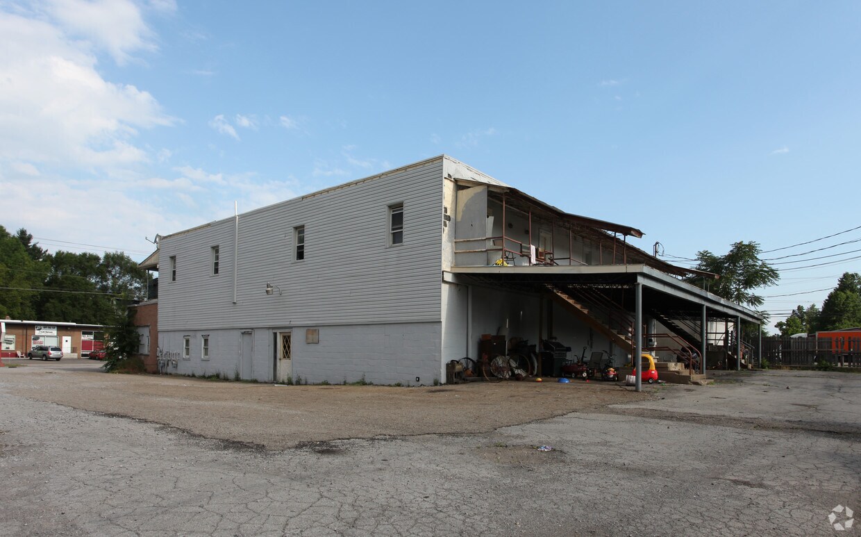 Foto del edificio - 35 S Salem Warren Rd