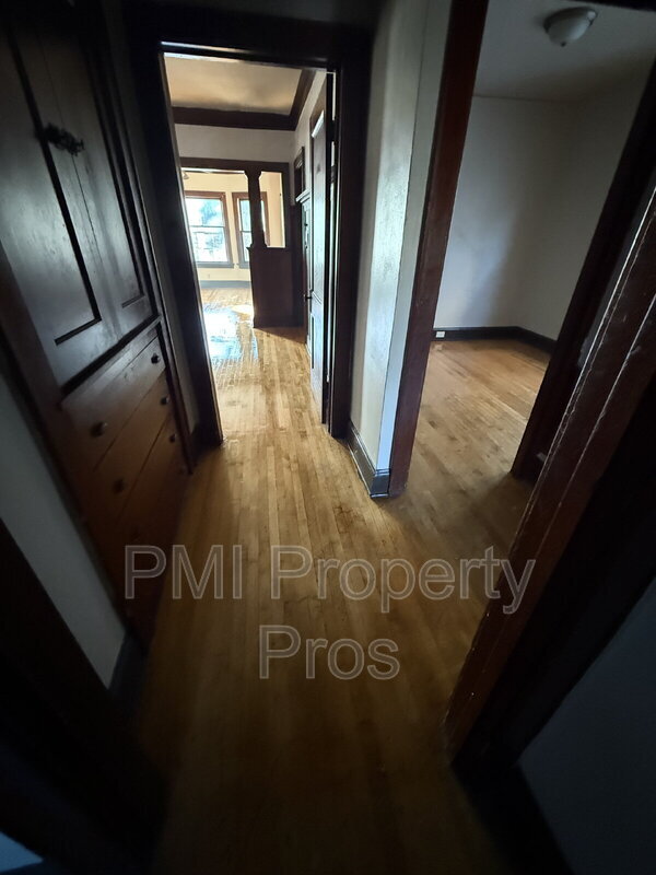 Foto del edificio - 2574 N 41st St