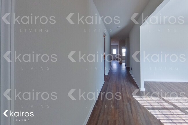 Foto del edificio - 3494 Bridgewood Dr