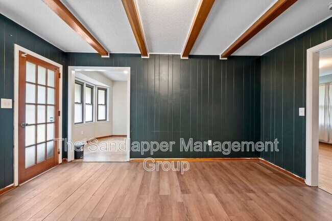 Building Photo - 7673 Barclay Ave