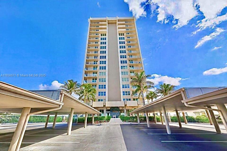 Primary Photo - 5440 N Ocean Dr