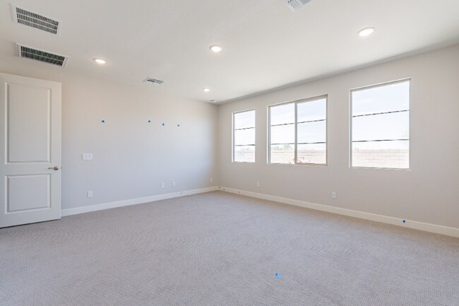 Building Photo - 9630 E Rainbow Ave