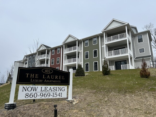 Building Photo - 401 Albany Turnpike