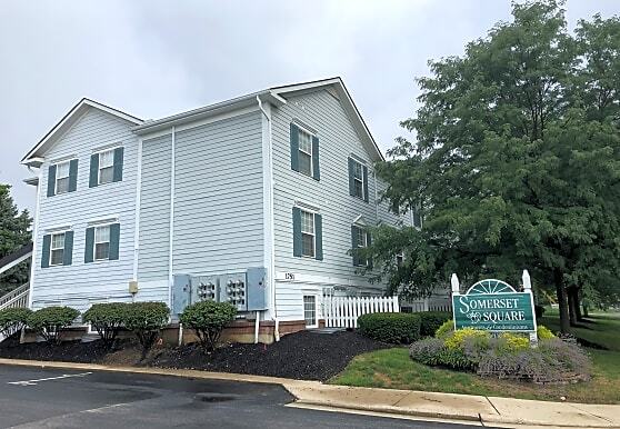 Primary Photo - 1083 Sells Ave