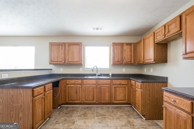Building Photo - 216 Prairie Hen Ln