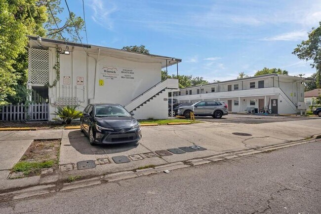 Foto del edificio - 2150 Inwood Terrace