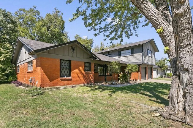 Foto del edificio - 5720 Wharton Dr