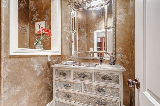 Foto del edificio - 33202 W Haddon Ct