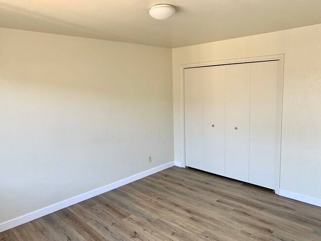 Foto del edificio - 862 Laine St