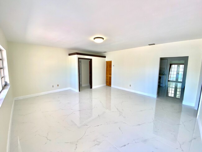 Living Room - 198 Grand Canal Dr