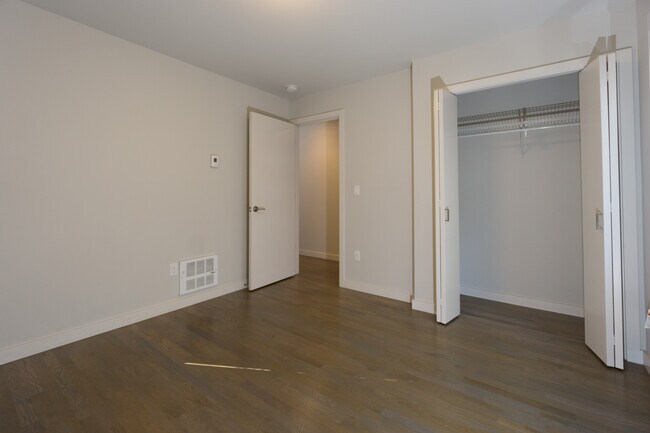 Foto del edificio - 328 NW 41st St