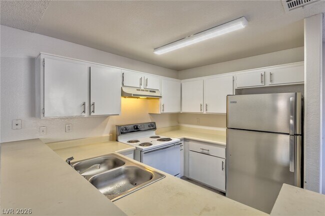 Foto del edificio - 2977 Juniper Hills Blvd