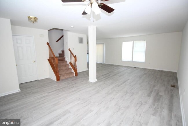 Building Photo - 43 Thomas Harmon Dr