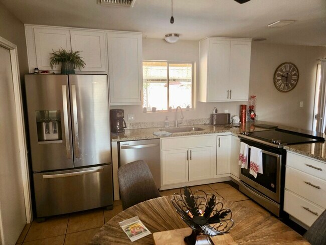 Building Photo - 7713 N 38th Dr
