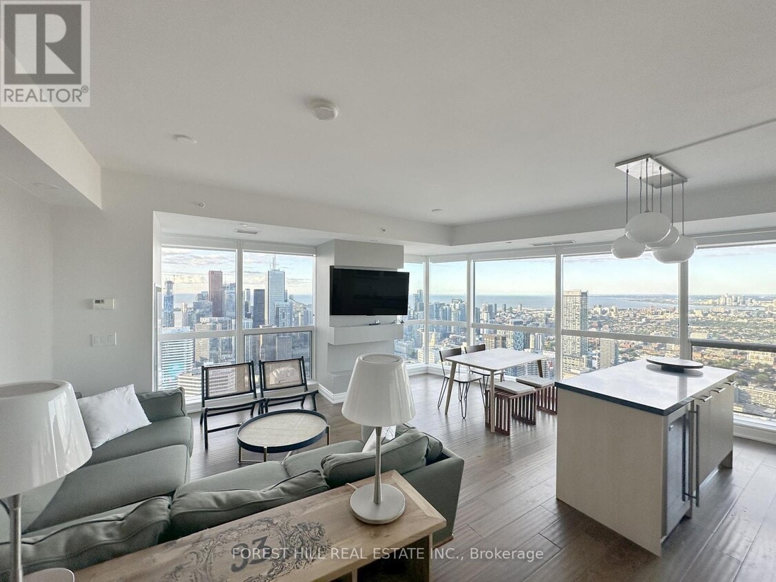Photo principale - 388-6388 Yonge St