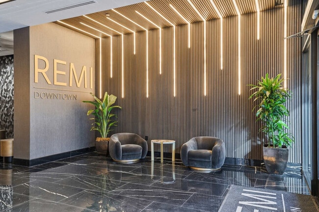 Foto del edificio - 411 N Akard St