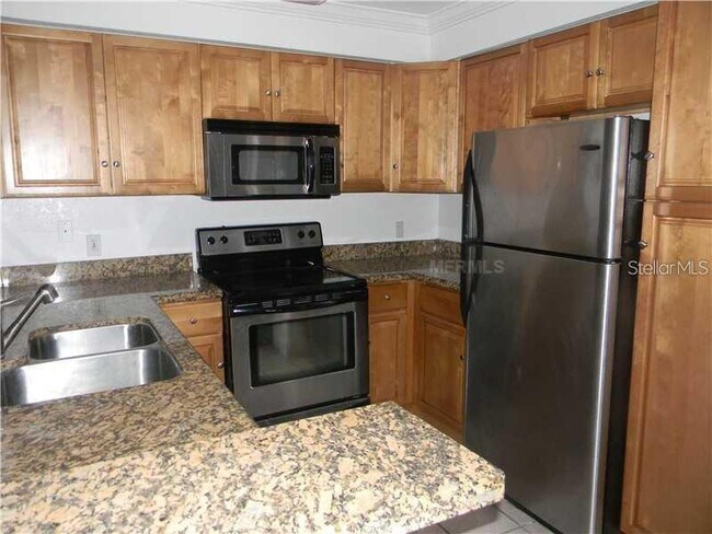 Foto del edificio - 14037 Fairway Island Dr