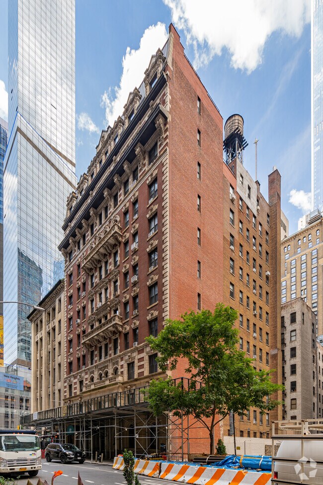 Building Photo - The Albemarle