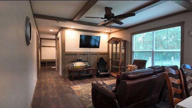 Building Photo - 4 Bedroom in Sabine ISD on 1.09 acres