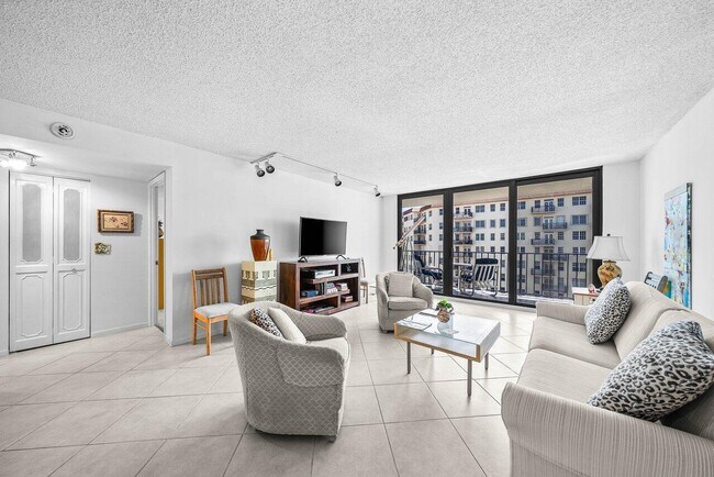 Foto del edificio - 3460 S Ocean Blvd