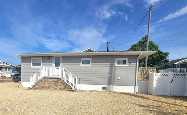 Foto del edificio - 141 Ocean Bay Blvd