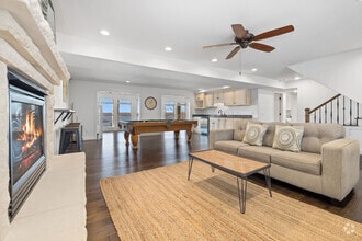 Building Photo - 40 Rivercliff Rd