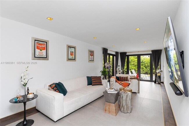 Foto del edificio - 63 SW 31st Rd