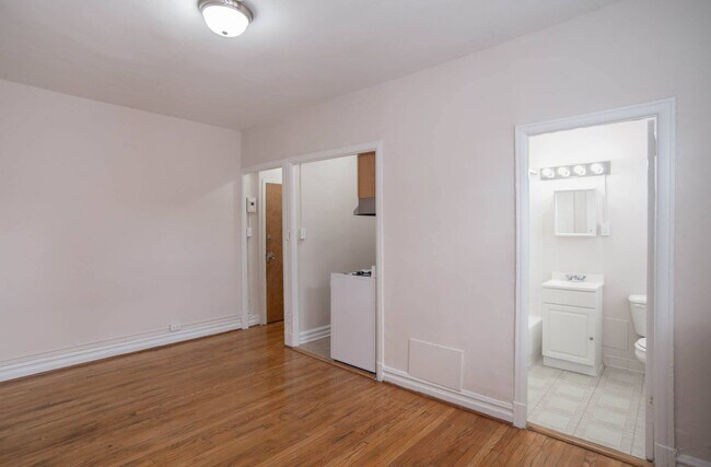 Estudio Nivel 10 Espacio habitable - Rocksboro Apartments