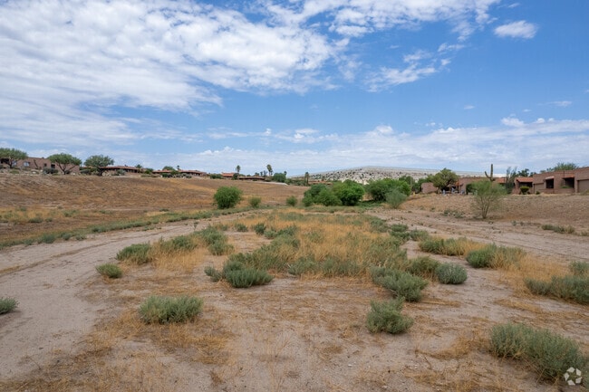 Canoa Hills Trails Park has acres for walking in Green Valley.