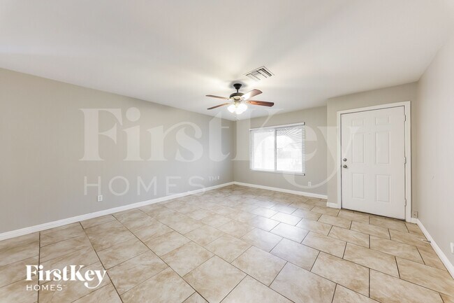 Foto del edificio - 5314 W Altadena Ave