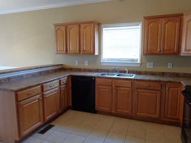 Building Photo - 5072 Republic Ave