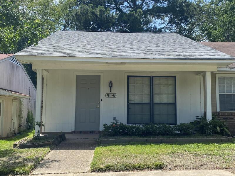 Primary Photo - 411A Lindale St