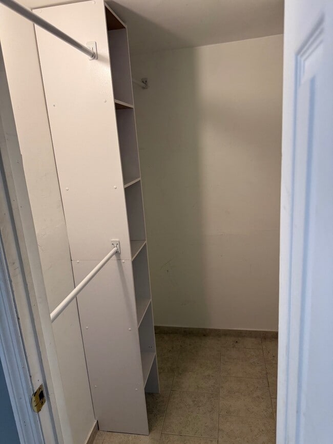 Building Photo - 59 Lisa Ln