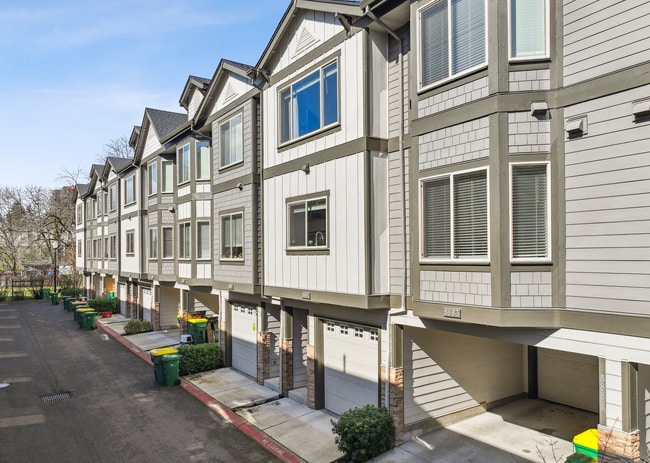 Photo - 8887 SW Elena Ln House