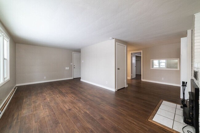 Foto del edificio - 172-172 NE Juniper St