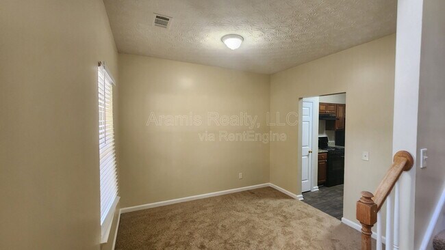 Building Photo - 207 Kendrick Estates Dr