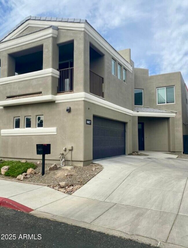 Foto del edificio - 667 N. Encanto Village Way