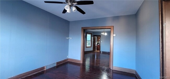 Foto del edificio - 79 Walden Ave