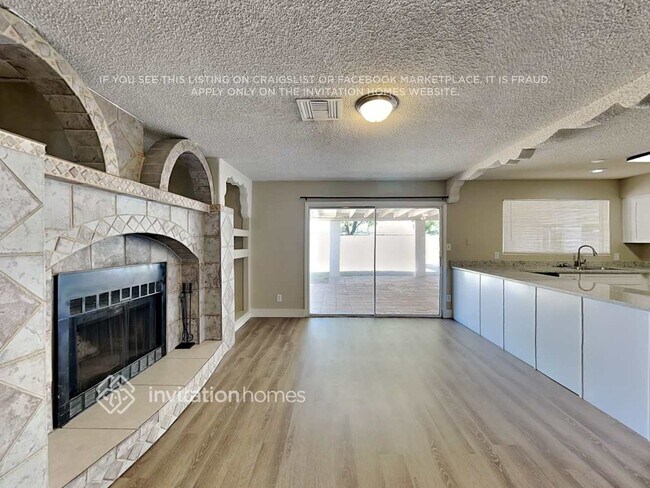 Building Photo - 17435 N 29th Ave