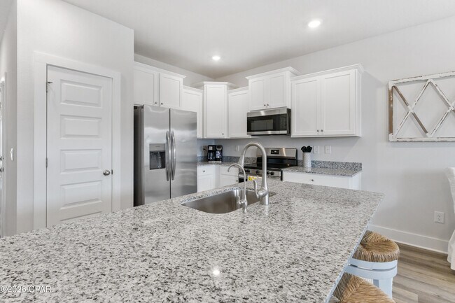 Foto del edificio - 205 Palmeras Marinas Ln