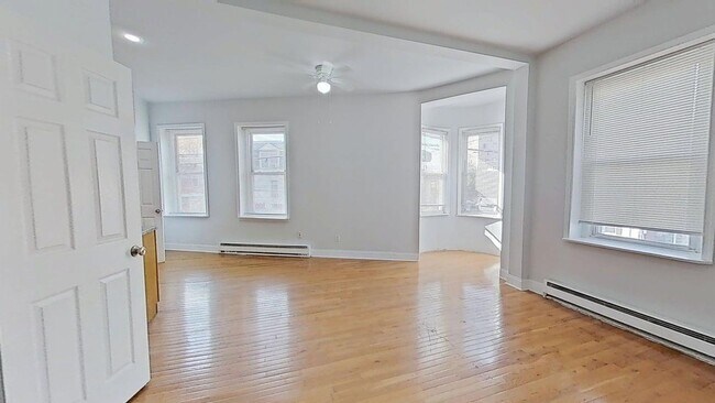 Foto del edificio - 1234-40 Rising Sun Ave