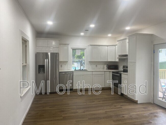 Foto del edificio - 1318 Ridge Ave