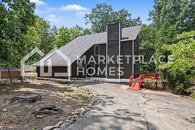 Foto del edificio - 3252 Greenhill Ct