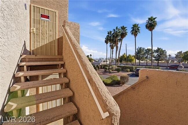 Foto del edificio - 2982 Juniper Hills Blvd