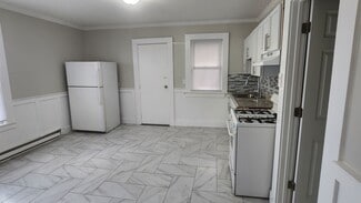 Building Photo - 1518 Pembroke St